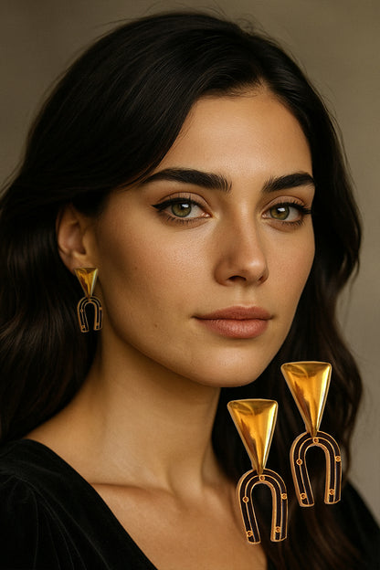 Pendiente CHISPA DORADA negra